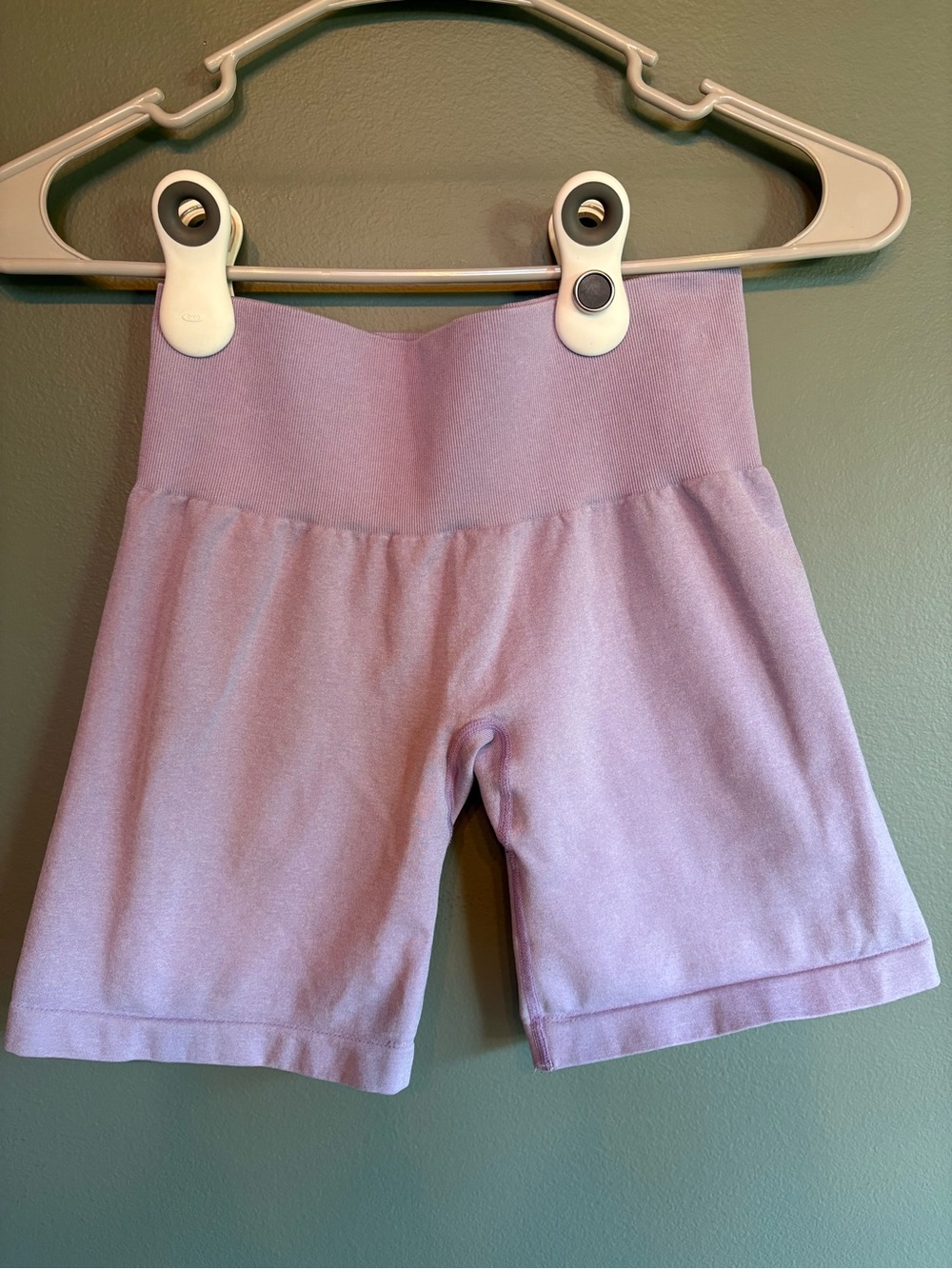 NVGTN Women's Lavender Bike Shorts